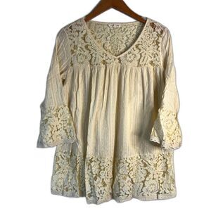 And The Why Cream Vneck Lace Detail 3/4 Lace Bell Sleeve Boho‎ Peasant Top Small